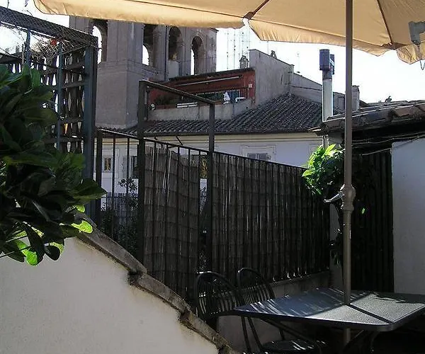 Apartment Coronari Rome
